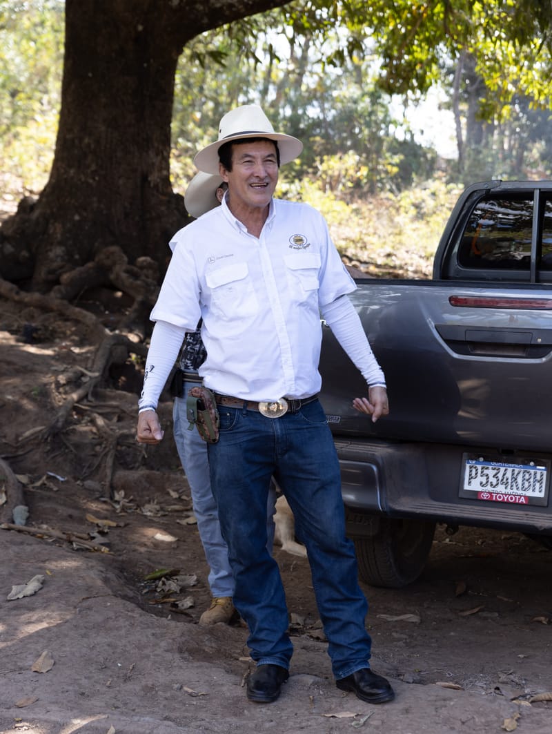 4. ROSTROS Y LUGARES PARA NO OLVIDAR