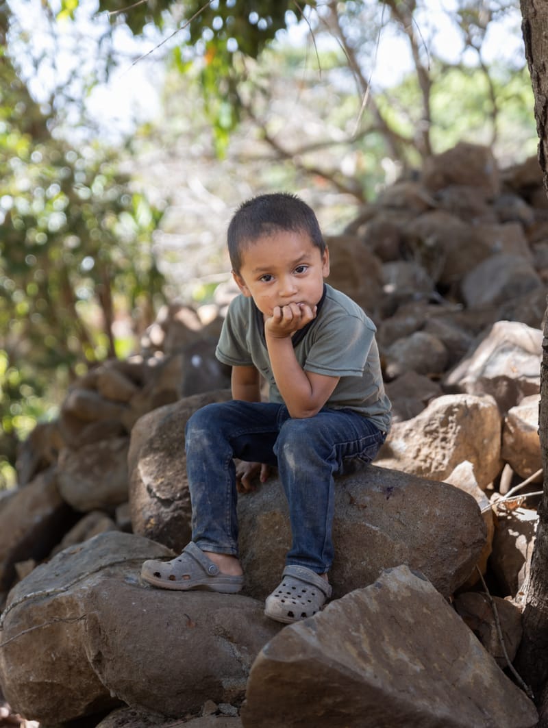 4. ROSTROS Y LUGARES PARA NO OLVIDAR