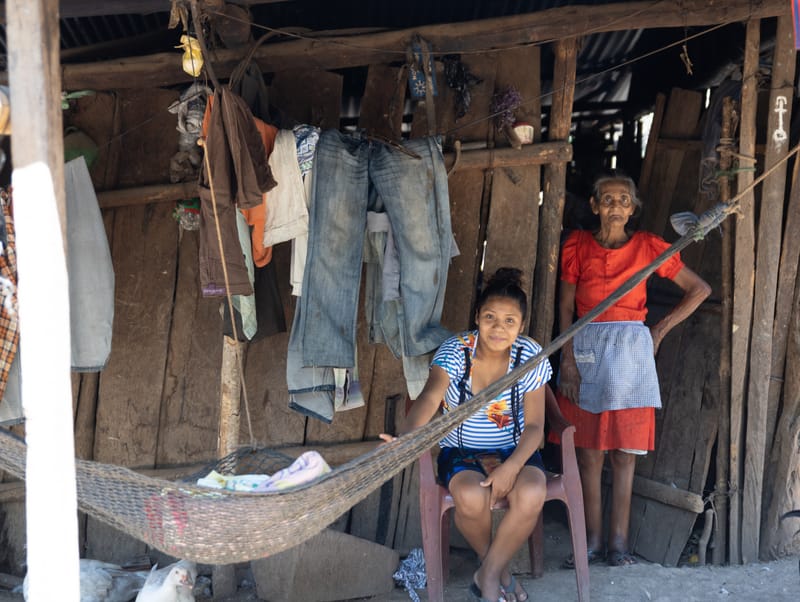 4. ROSTROS Y LUGARES PARA NO OLVIDAR