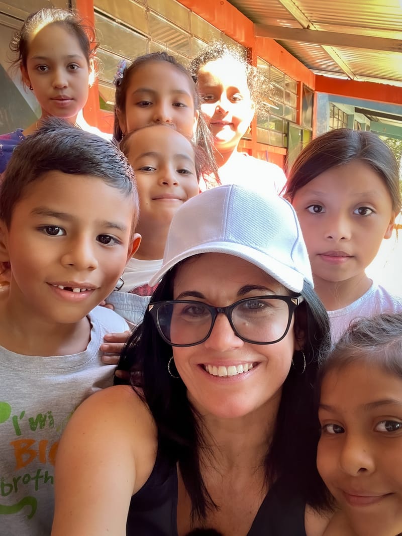 4. ROSTROS Y LUGARES PARA NO OLVIDAR