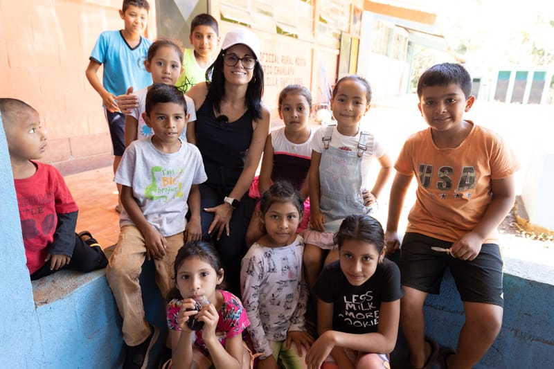 4. ROSTROS Y LUGARES PARA NO OLVIDAR