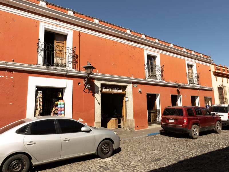 5. DESPEDIDA Y UNAS HORAS EN ANTIGUA