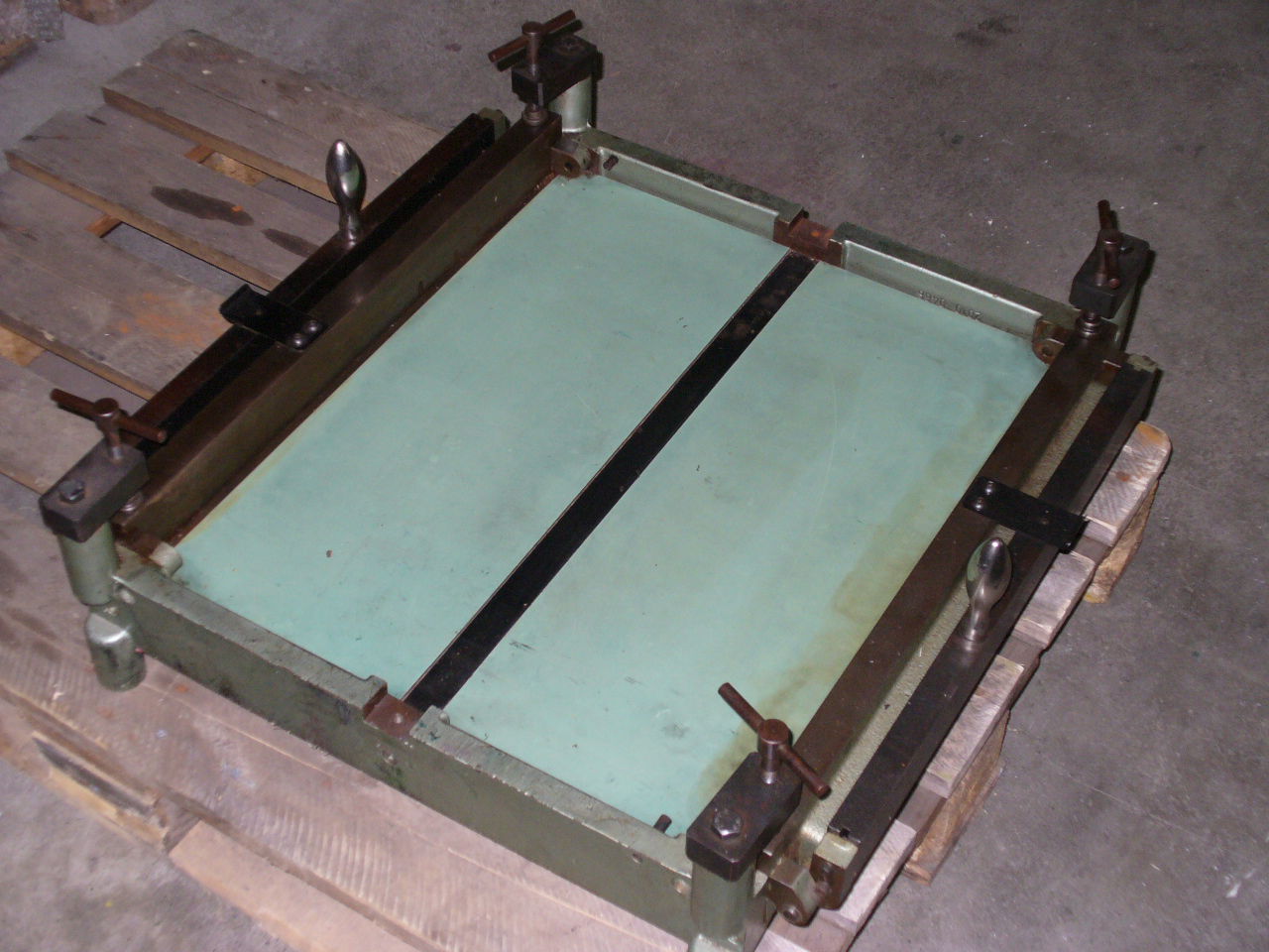 Plate Bender for Müller Martini