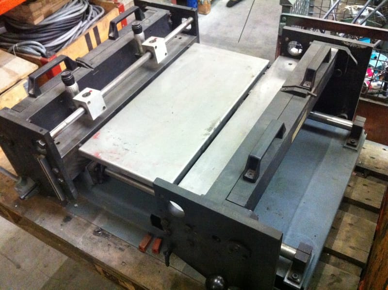 Format Variable Plate Bender for Goebel Optiforma