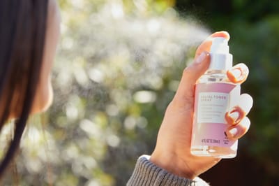 Technology Trends for Beauty Services: How It Redefines Customer Approaches