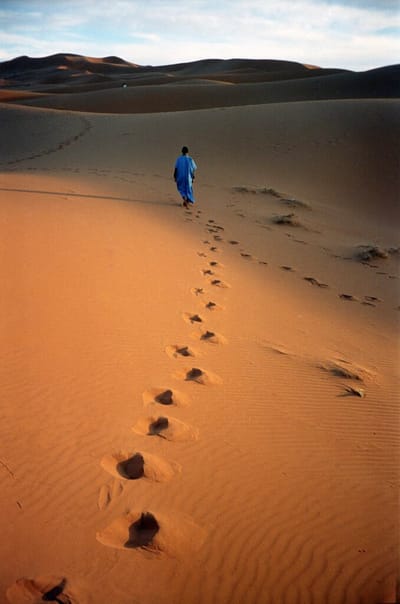 Inaugura la mostra «25 anni dell’erranza del migrare», Masotti: «Ogni battaglia per i diritti di qualcuno è anche la nostra»