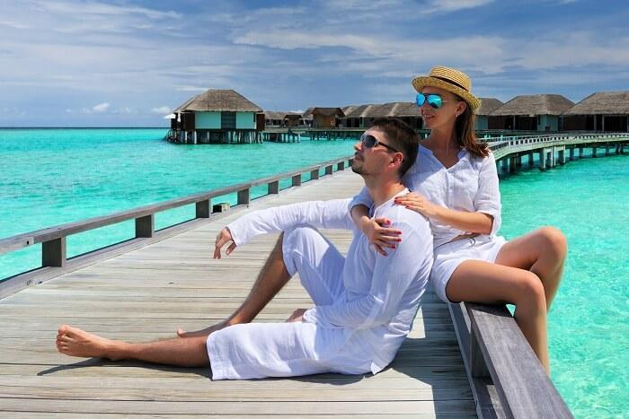 Honeymoon Insider Scoop by Roxy Robinson.