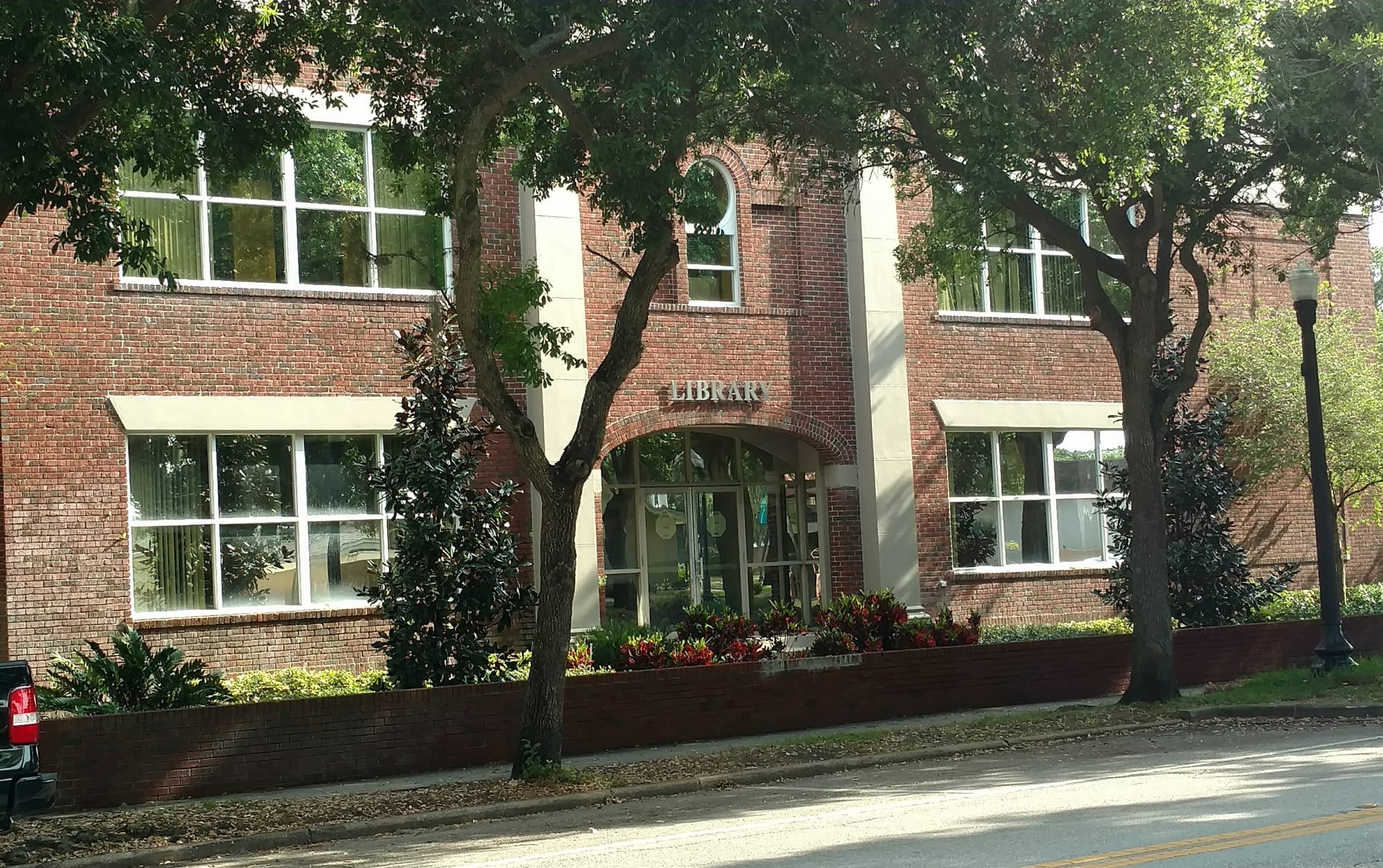 The New Port Richey Public Library