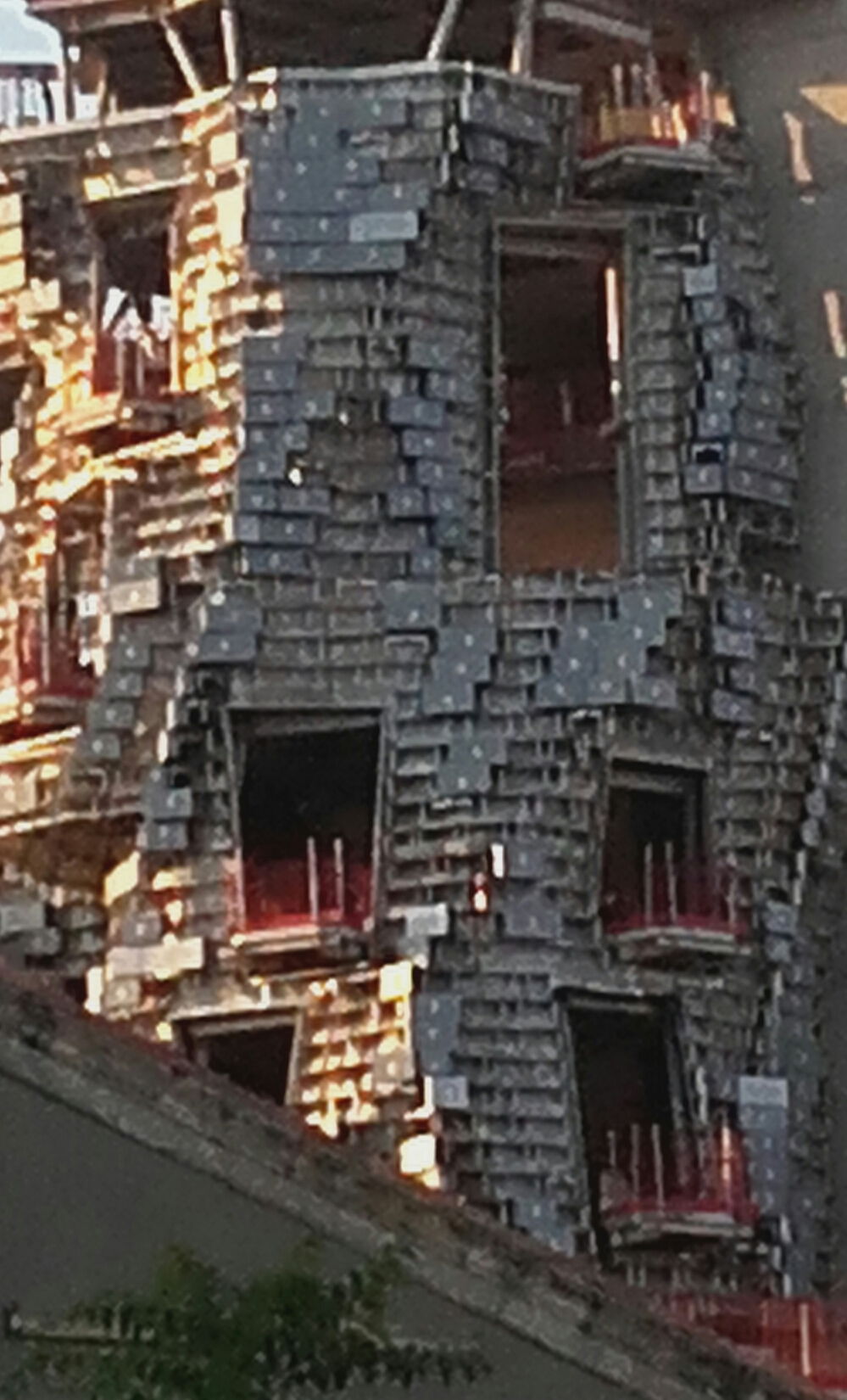 Fondation Luma en construction