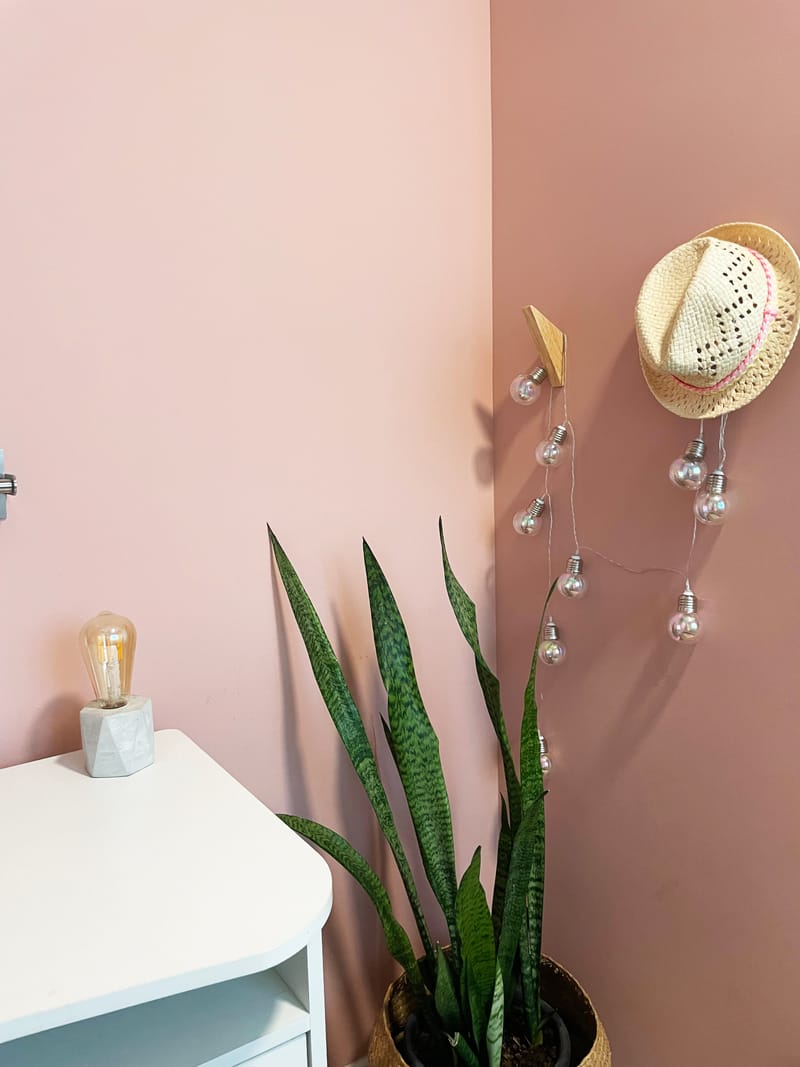 סטיילינג לצילומים למעצבת ענת יהב | עין ורד