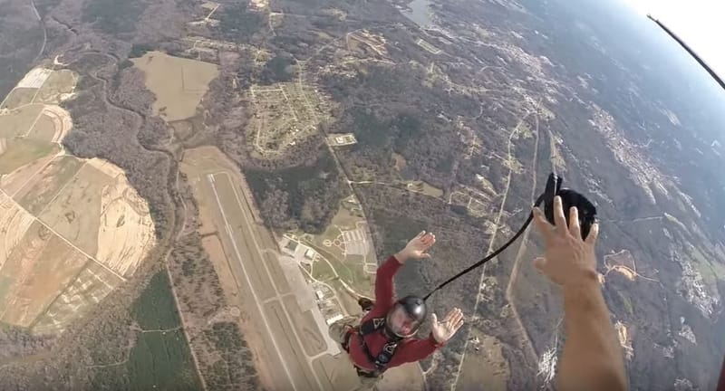 Formation Parachute Accompagné par Moniteur (PAM)