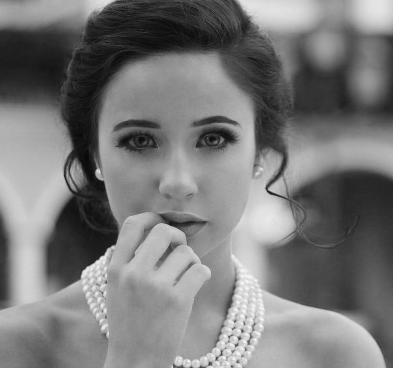 SPECIAL OCCASION/FORMAL STYLES/UPDO