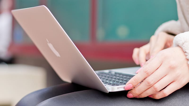 How to Get an Apple Student Discount