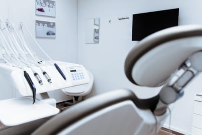 How To Find The Best Dentist In Your Area image