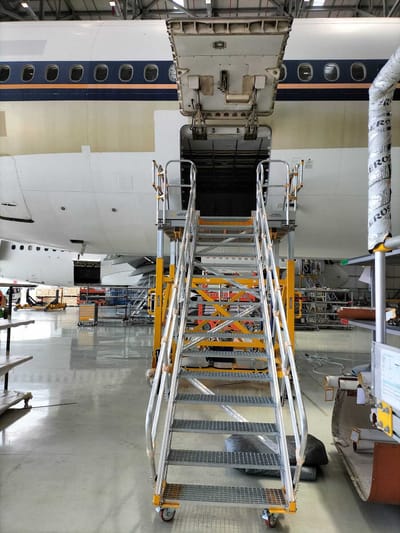 פרו פיגום - ייצור פלטפורמות ומדרגות לתחום התעופה