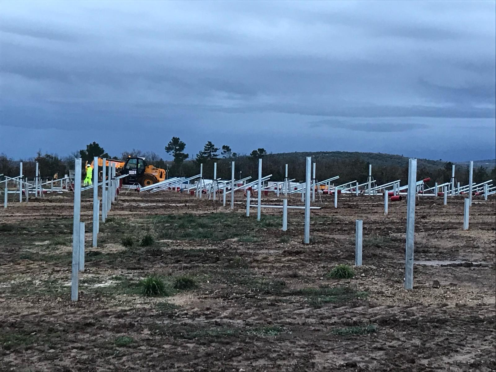 Instalación Fotovoltaica 50 MW · Gien (Francia)