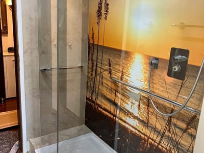 badsanierung / duschsanierng image