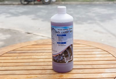 Hoa chat danh bong vo va lop xe