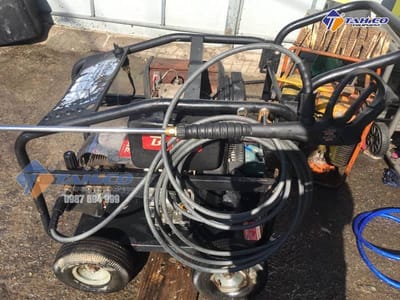 May xit rua xe ap luc cao cu qua su dung