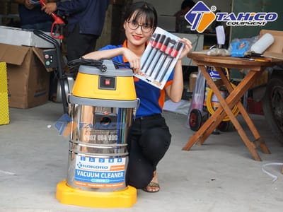 Ban may hut bui xe hoi oto