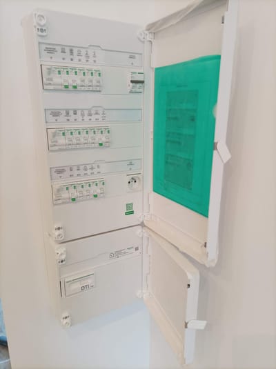 POUR VOTRE SECURITE ET CELLE DE VOTRE INSTALLATION