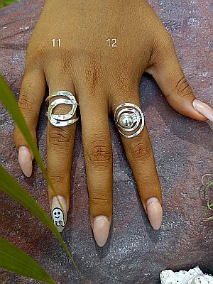 No. 11/12  adjustable open Ring brass silver plated $ 10.- take 5 or more each $ 6.- inkl. shipping