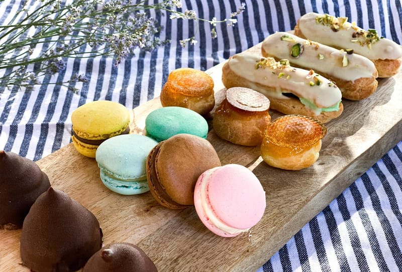 שולחנות קינוחים