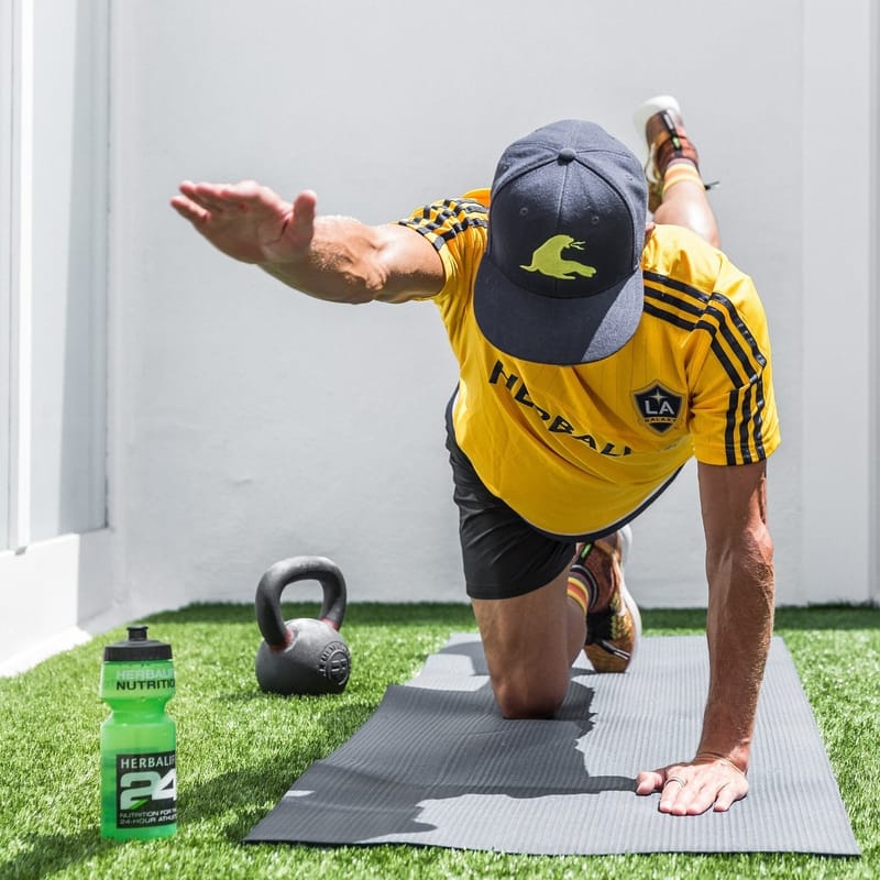 Five exercises to stay healthy at home