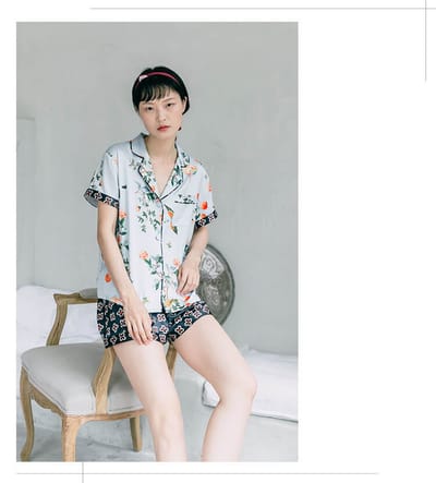Ensemble de pyjama en soie romantique pas cher pour femmes