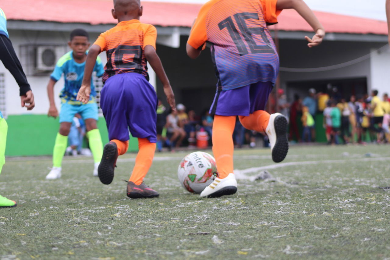 Copa "Antivirus de Fútbol Base"
