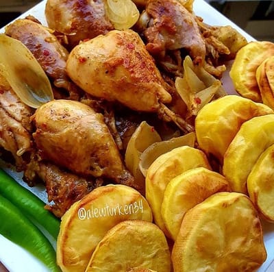 BAHARATLI VE ACILI TAVUK BAGETLER