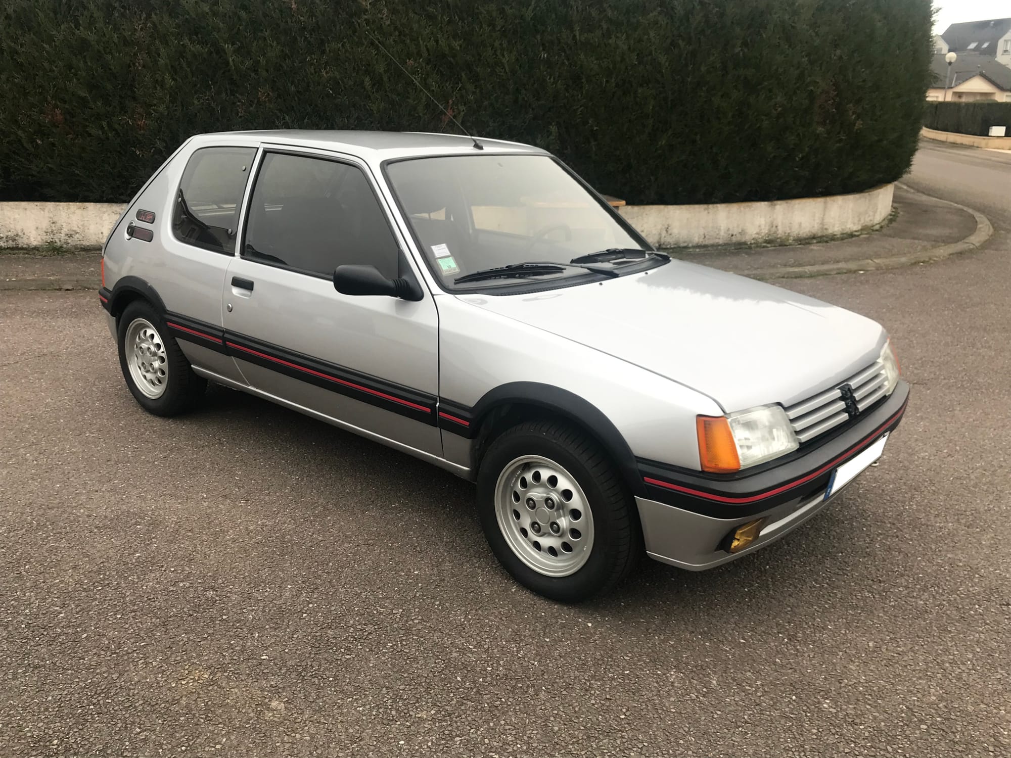 PEUGEOT 205 GTi 1.6 115cv