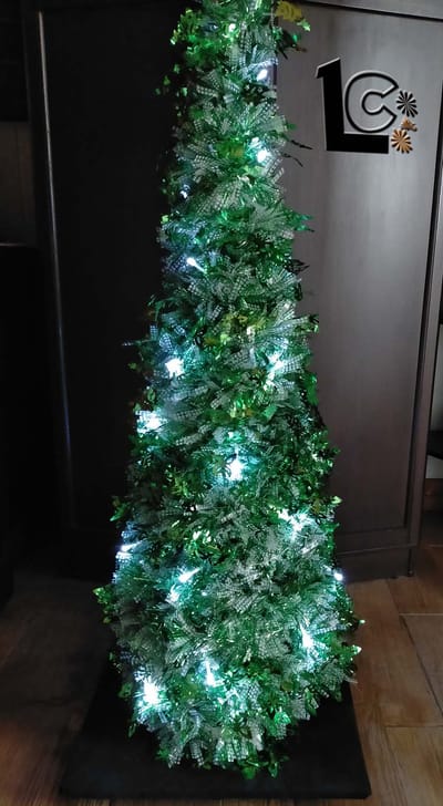IDEA PARA HACER UN ÁRBOL DE NAVIDAD