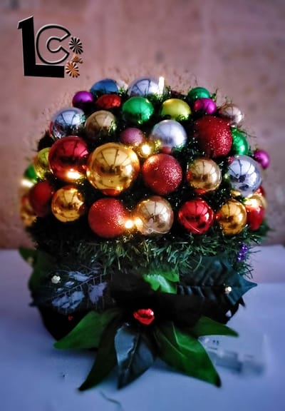 CENTRO DE NAVIDAD CON LUCES