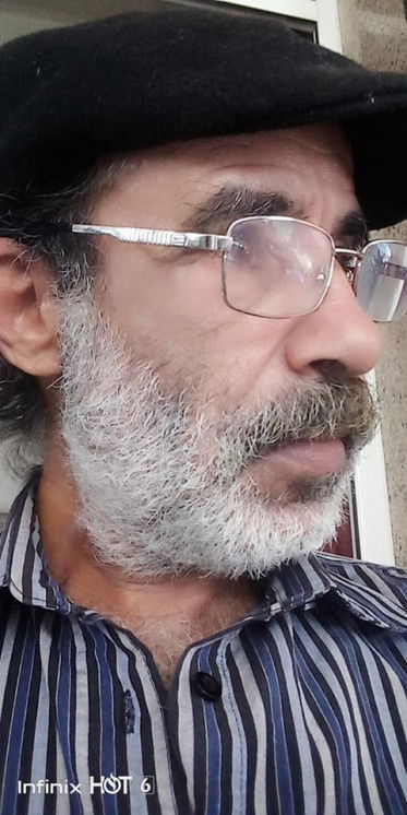 عندما لا يهادن الشاعر