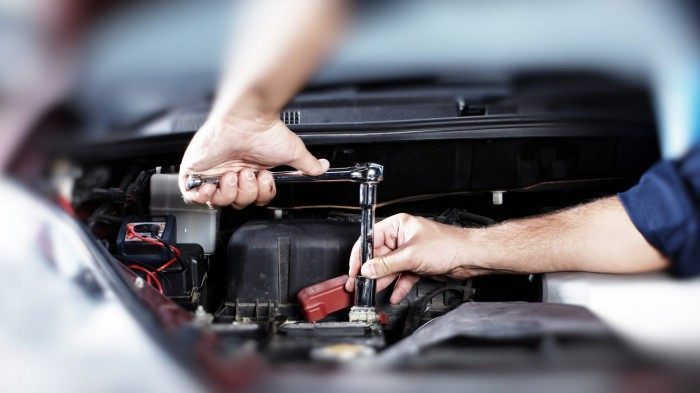 نصائح هامة للحفاظ على محرك سيارتك في الصيف