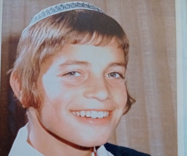 ילדות, נעורים ובגרות