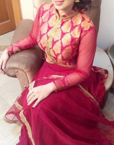 How To Select Your Escorts in Delhi?