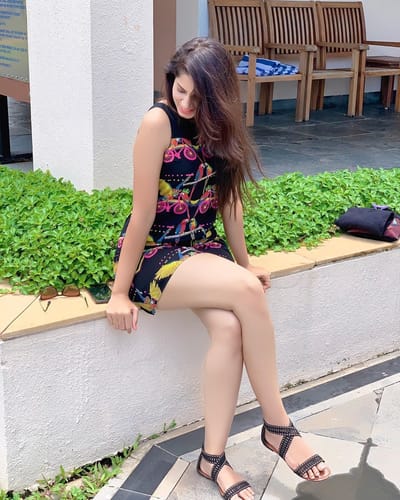 Men look for spending personal moments With Independent Escort in Delhi