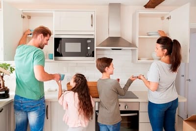 How to organise your kitchen items for moving?