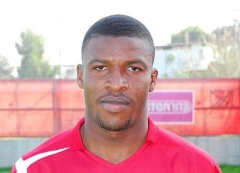 ביתו של זיטו אוגבונה ספג פגיעה ישירה: "אני בסדר"