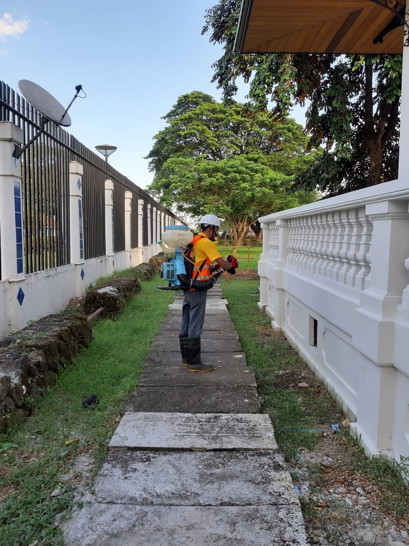 COMPREHENSIVE PEST CONTROL PROGRAM