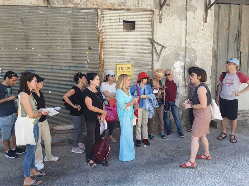 A dream city - a literary tour in the Hadar neighborhood in Haifa