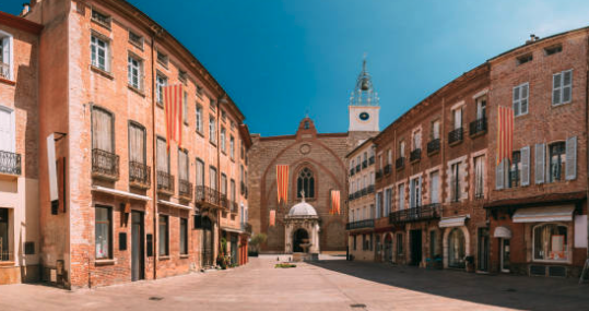 AU COEUR DES PYRÉNÉES-ORIENTALES