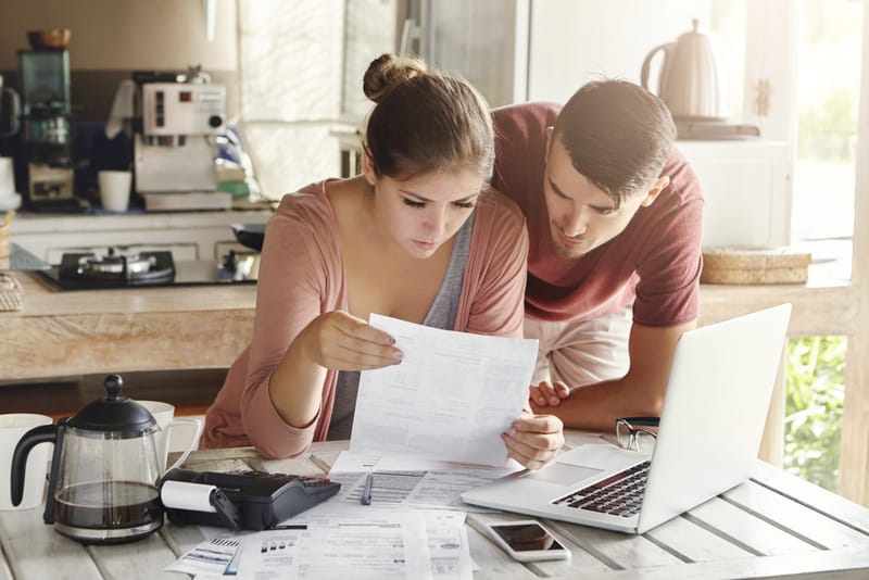 15 ways to cut back on household expenses.