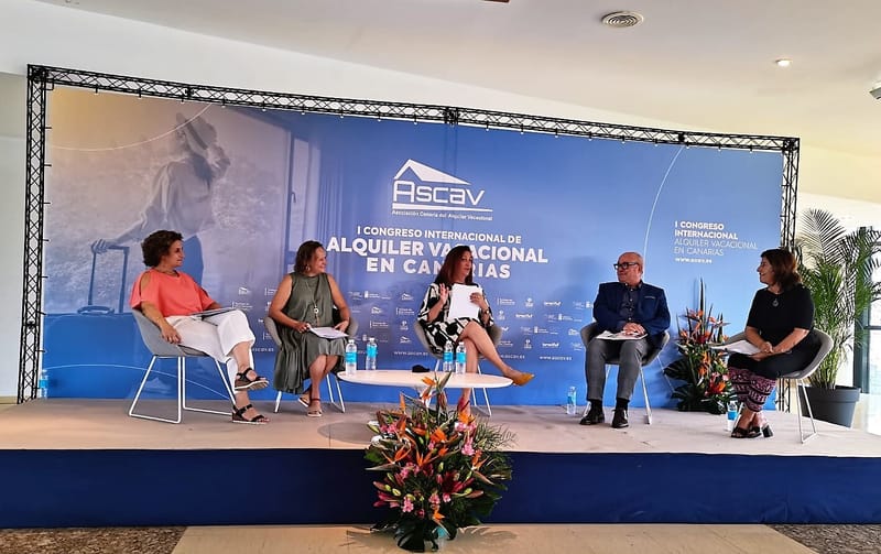 AVAEC defiende en Canarias la contribución de las viviendas turísticas a la democratización y el impulso del sector