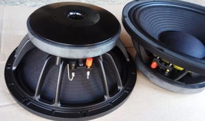 Loa bass 30, bass 40 nen su dung cho dan am thanh nao