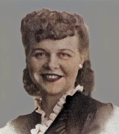 ELIZABETH LORRAINE  GREGG