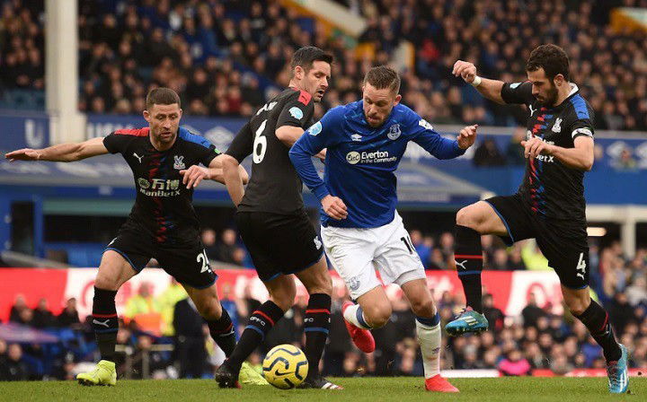 'พรีเมียร์' ไฟเขียวทีมอุ่นเครื่องได้ แต่ห้ามใช้ 'กรรมการ' ให้โค้ชเป่าแทน