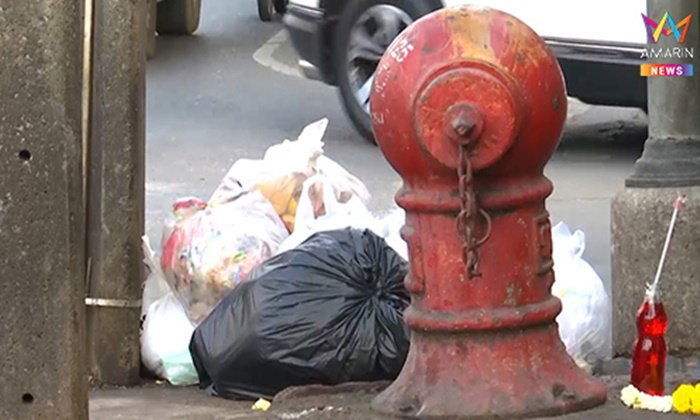 หนุ่มเปิดใจวางน้ำแดง-พวงมาลัย รอบหัวประปาดับเพลิง ตั้งใจกำราบพวกมักง่าย